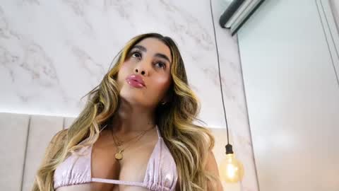 Snapshot of annyy_rosse chatting on 7, 4, 2026 ANNYY online show from 7, 4, 2026