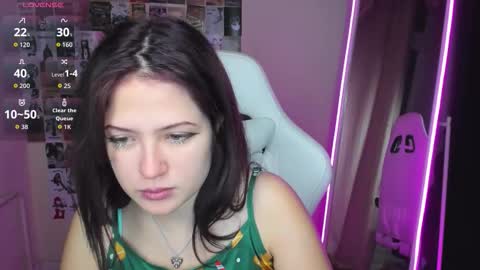 Snapshot of anora_millerr chatting on 8, 10, 2025 Anora online show from 8, 10, 2025