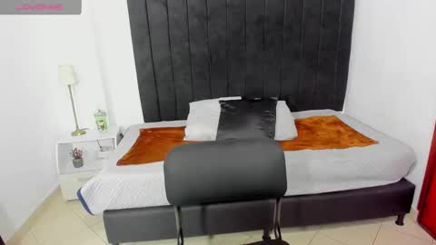       online show from 15, 1, 2025