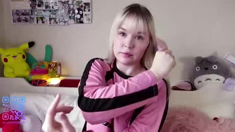 Snapshot of antoinettebeitler chatting on 3, 3, 2026 Liza online show from 3, 3, 2026