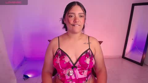 Snapshot of antonella_hot_x chatting on 28, 10, 2025 Antonella online show from 28, 10, 2025