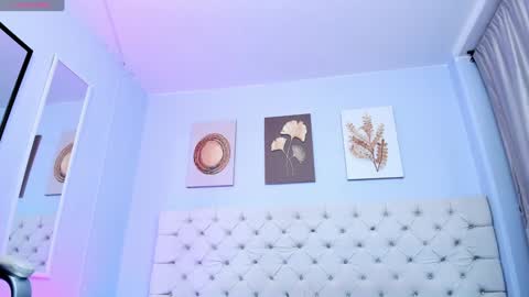 Antonella online show from 2, 2, 2025