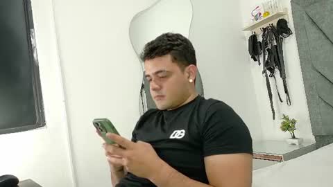 Snapshot of antonellarossi_os chatting on 17, 6, 2026 antonellarossi_os online show from 17, 6, 2026