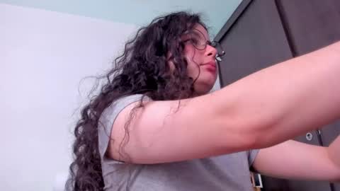 Snapshot of antoniart_ chatting on 12, 12, 2024 Antonia online show from 12, 12, 2024