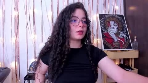 Snapshot of antoniart_ chatting on 16, 1, 2025 Antonia online show from 16, 1, 2025