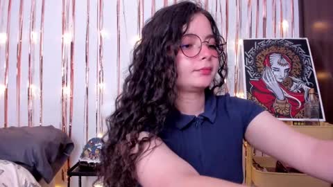 Snapshot of antoniart_ chatting on 24, 1, 2025 Antonia online show from 24, 1, 2025