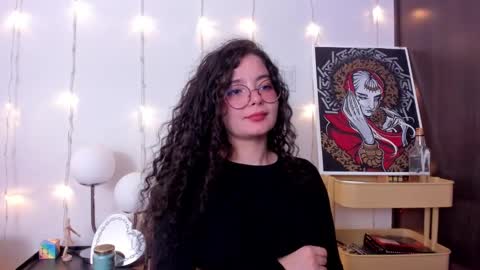 Snapshot of antoniart_ chatting on 2, 2, 2025 Antonia online show from 2, 2, 2025