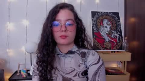 Snapshot of antoniart_ chatting on 17, 2, 2025 Antonia online show from 17, 2, 2025