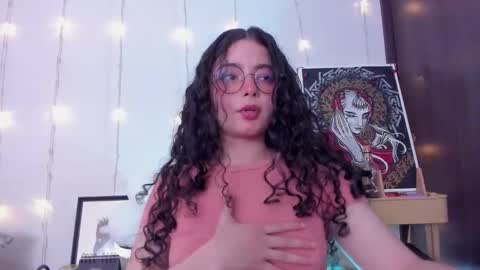 Snapshot of antoniart_ chatting on 22, 9, 2025 Antonia online show from 22, 9, 2025