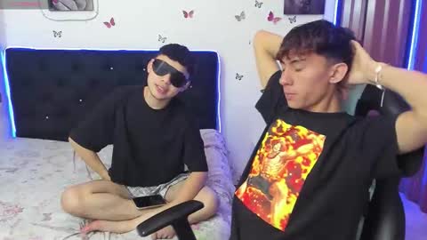 Snapshot of antonythiago_couple chatting on 14, 11, 2025 Antony y thiago online show from 14, 11, 2025