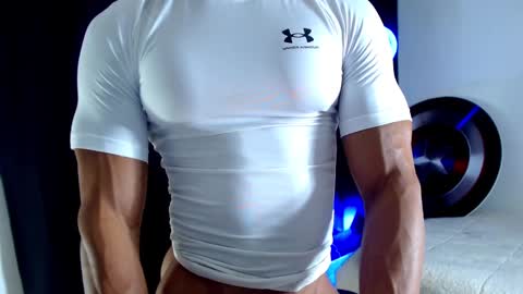 Instagram miguelangel1802  online show from 21, 10, 2025