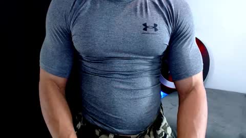 Instagram miguelangel1802  online show from 3, 2, 2026