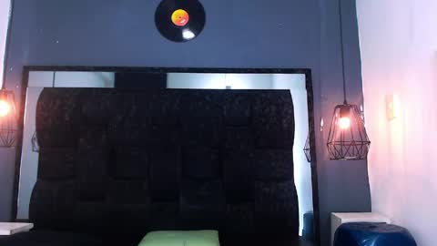 anxiuos miller online show from 26, 5, 2026