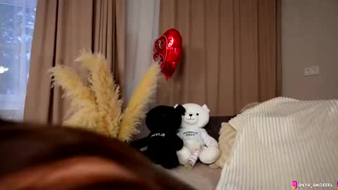 anya angeeel online show from 7, 3, 2026