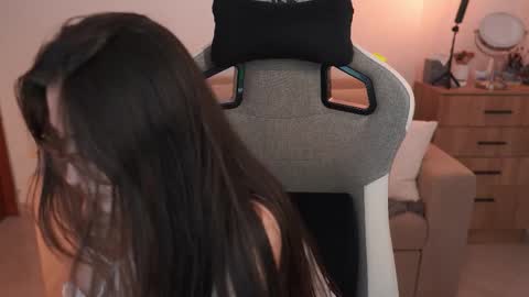 anya online show from 9, 2, 2026