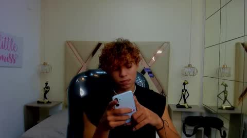 Snapshot of anyelotwink chatting on 14, 2, 2026 anyelotwink online show from 14, 2, 2026