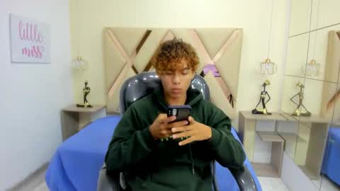 Snapshot of anyelotwink chatting on 24, 2, 2026 anyelotwink online show from 24, 2, 2026