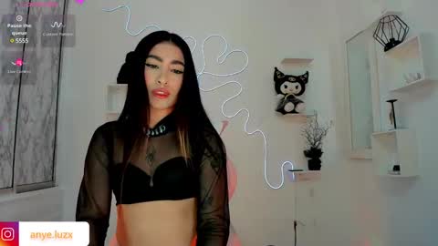 Snapshot of anyeluz_z chatting on 25, 2, 2025 anyeluz_z online show from 25, 2, 2025