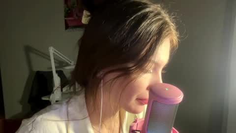 anytka12 online show from 22, 4, 2026