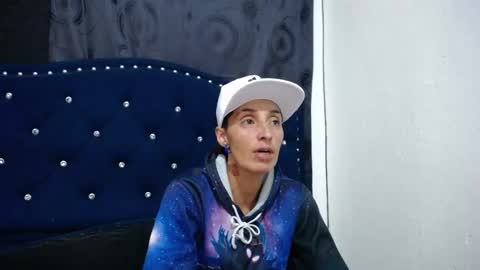 Snapshot of anyu_1306 chatting on 26, 2, 2025 anyu online show from 26, 2, 2025