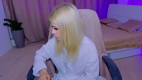 ApheliaStar online show from 13, 3, 2026