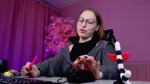 Snapshot of aphexqueen chatting on 28, 2, 2025 APHEX QUEEN online show from 28, 2, 2025