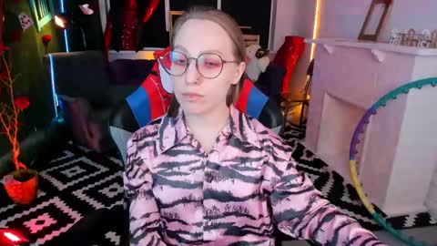 Snapshot of aphexqueen chatting on 11, 3, 2025 APHEX QUEEN online show from 11, 3, 2025