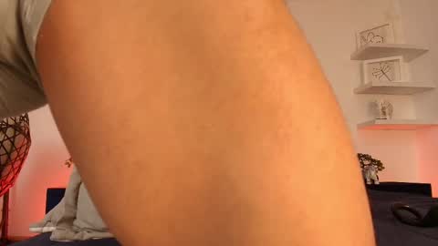 apolo_crus online show from 2, 10, 2025