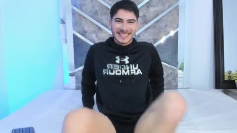 Apolo Grayy online show from 3, 2, 2026