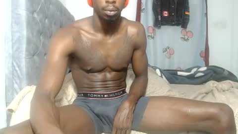 Snapshot of apoloblackbig chatting on 12, 7, 2026 apoloblackbig online show from 12, 7, 2026