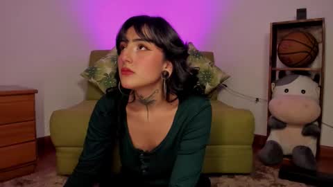 Snapshot of apolorising_ chatting on 3, 10, 2025 Lola  Apolo online show from 3, 10, 2025