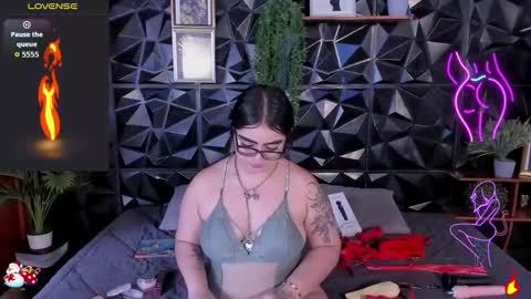 apprilfoxx online show from 15, 12, 2025