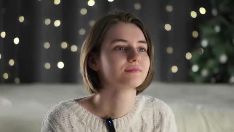 Snapshot of approche_toi_petite chatting on 13, 1, 2026 Meghan online show from 13, 1, 2026