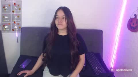 Snapshot of apriil_3 chatting on 17, 10, 2025 Abril Freelance Model online show from 17, 10, 2025