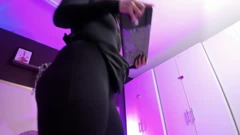 April online show from 2, 4, 2026