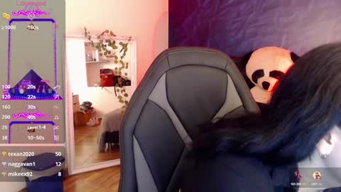  April  online show from 13, 1, 2025