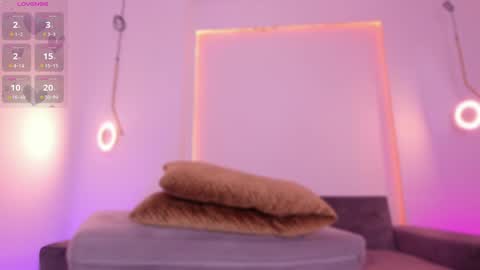 Snapshot of april_ebony18_ chatting on 13, 1, 2025 April online show from 13, 1, 2025