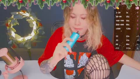 Snapshot of april_hentaigirl chatting on 29, 12, 2024    my special content  online show from 29, 12, 2024