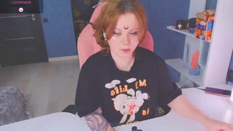 Snapshot of april_hentaigirl chatting on 26, 10, 2025    my special content  online show from 26, 10, 2025