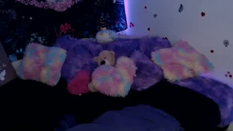 april_l6 online show from 31, 10, 2025