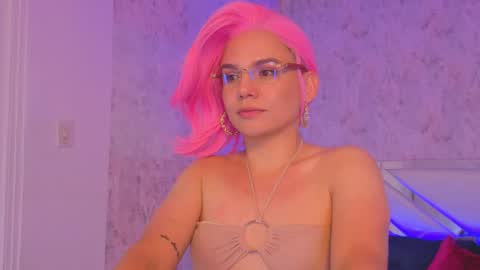 Snapshot of april_summer_ chatting on 27, 5, 2026 Isabella online show from 27, 5, 2026