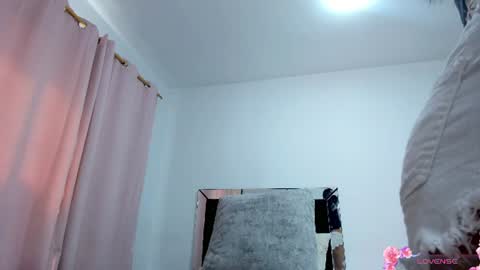 Snapshot of apriladamson_ chatting on 27, 6, 2026 April online show from 27, 6, 2026