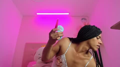 Snapshot of aprill_fox chatting on 20, 2, 2025 aprill_fox online show from 20, 2, 2025