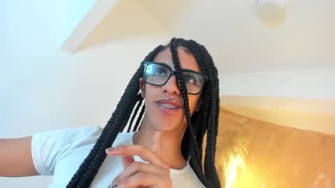 Snapshot of aprill_fox chatting on 11, 3, 2025 aprill_fox online show from 11, 3, 2025