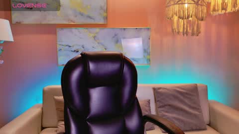  April Rhodes  online show from 8, 1, 2025