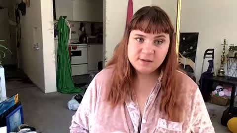 Snapshot of arabbustybeauty chatting on 16, 5, 2026 BustyPrincessLeila online show from 16, 5, 2026