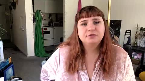 Snapshot of arabbustybeauty chatting on 16, 5, 2026 BustyPrincessLeila online show from 16, 5, 2026
