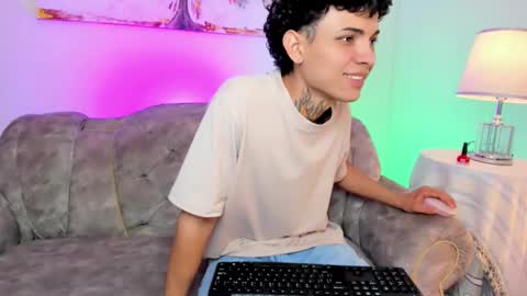 Arceluz  online show from 25, 2, 2025