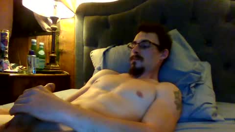 Snapshot of archerbenz chatting on 6, 11, 2025 archerbenz online show from 6, 11, 2025