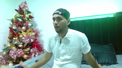 aresandapolo_ online show from 1, 12, 2024
